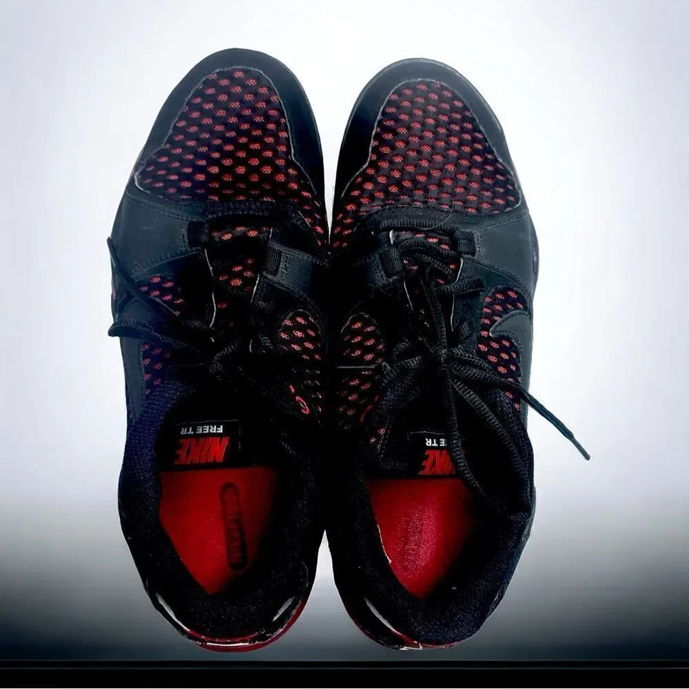 NIKE FLYWIRE l Men’s Shoes l Black & Red l Size 11 l EUC